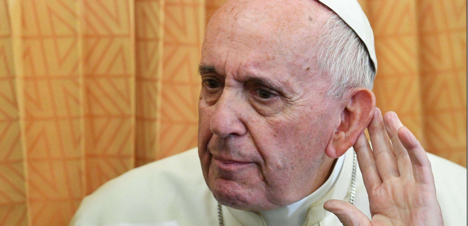 Le pape François serait-il un peu dur de la feuille gauche?